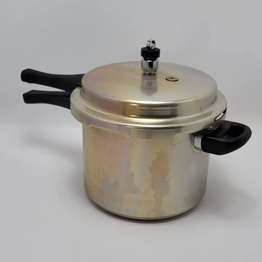 TTK Prestige LTD Manttra Aluminum 5 Qt. Pressure Cooker India